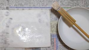 日本画家　佐藤宏三「時音 Tokine」箔押し下地づくり　水晶末
