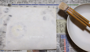 日本画家　佐藤宏三「時音 Tokine」箔押し下地づくり　水晶末