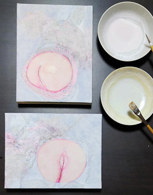 日本画家　佐藤宏三 「桃」peach　蓄光顔料による描画