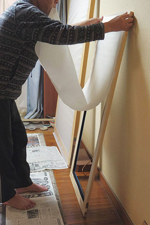 日本画家 佐藤宏三 Hidden Art「地獄極楽変相図」制作準備 絹本張り